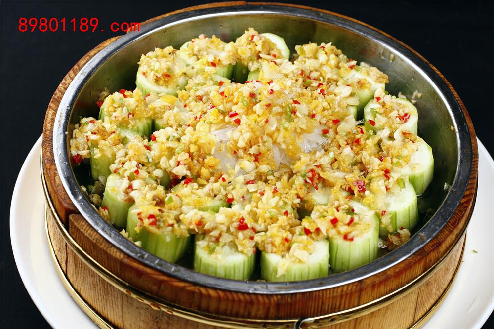 金银蒜蒸丝瓜
